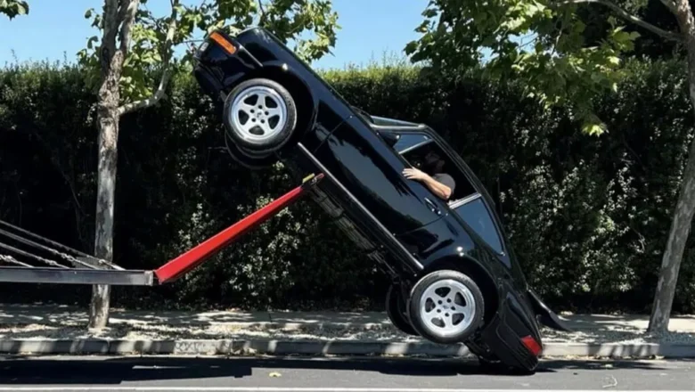 6 miljonu dolāru vērts auto avarē transportēšanas laikā