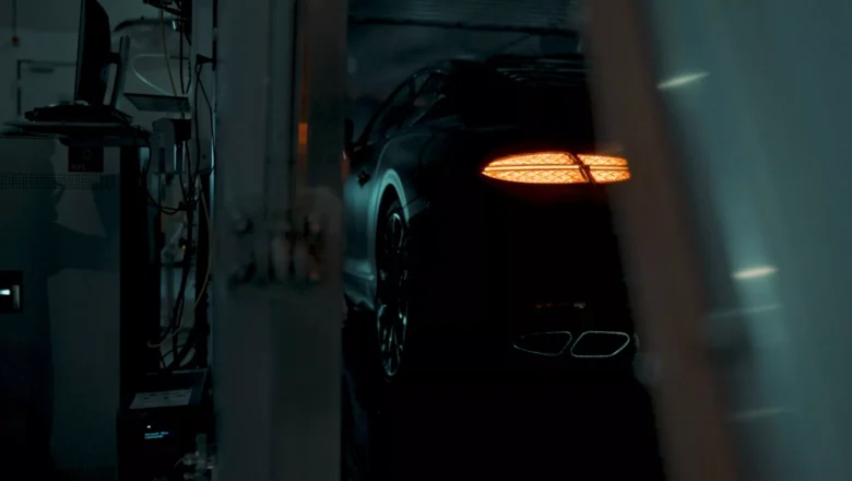 Jaunais Bentley Continental Supersports tuvojas