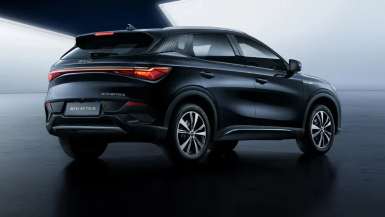 BYD apsteidz Tesla Lielbritānijā septiņkārtīgi