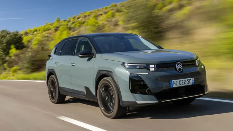 Ērts elektro-SUV ar 677 km nobraukumu