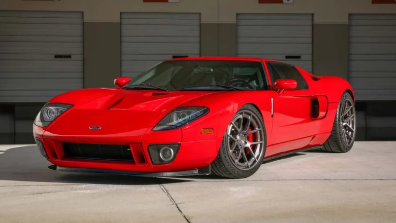 Pola Vokera retā Ford GT tiks izsolīts