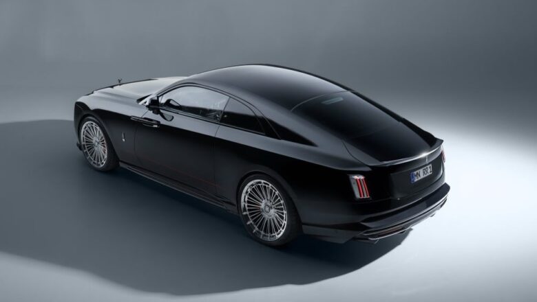 Vācu speciālisti pārveido Rolls-Royce Spectre par vēl greznāku