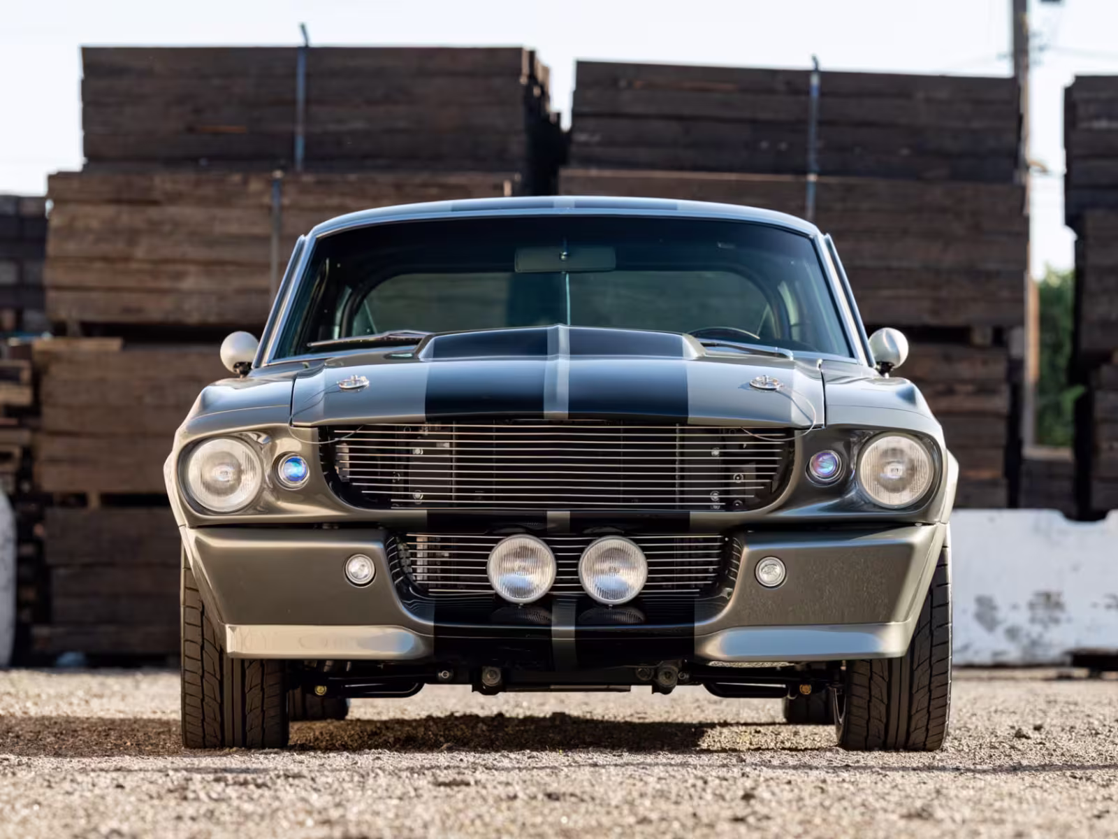 Pirmais no 25 “Eleanor” Mustangu nonāk izsolē – 25 gadu jubilejas izdevums