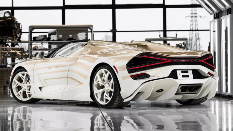 Bugatti W16 Mistral “La Perle Rare” – unikāls one-off ar pērļu spīdumu!