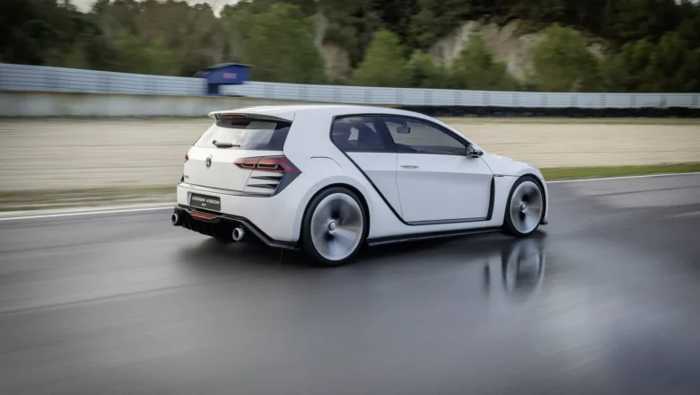 Volkswagen atklāj trakākos GTI konceptus 50 gadu jubilejā