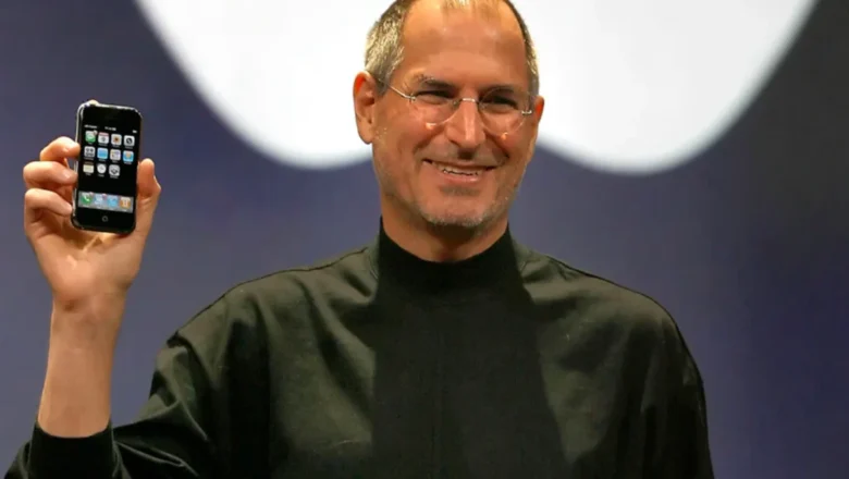 Steve Jobs brauca bez numura zīmēm – gudrs triks!
