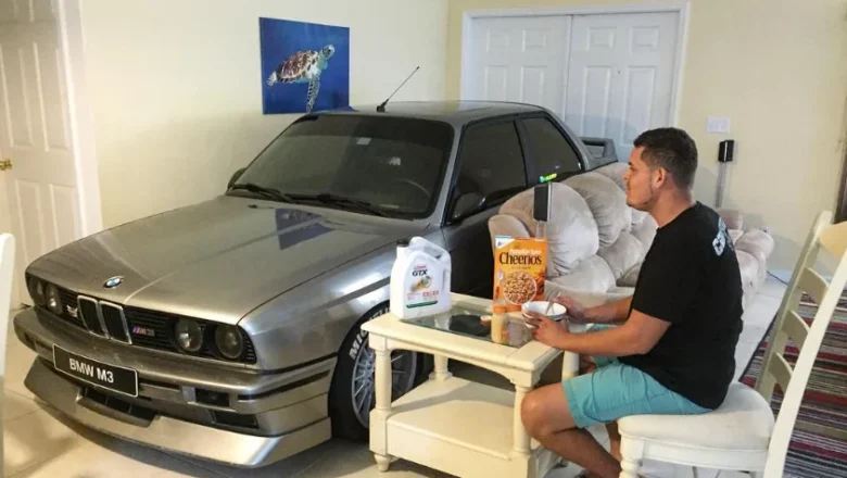 Floridas vīrs BMW M3 iestūma mājā – lai pasargātu no viesuļvētras