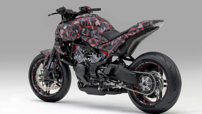Honda E-Compressor – jauna kompresora tehnoloģija Gold Wing un Fireblade?