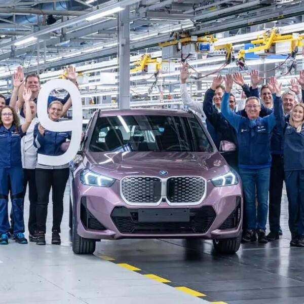 BMW Regensburg 9 miljoni auto
