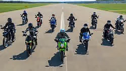 Jaunieši izvēlas labākos 125 cm³ motociklus – MOTORRAD tests 2026