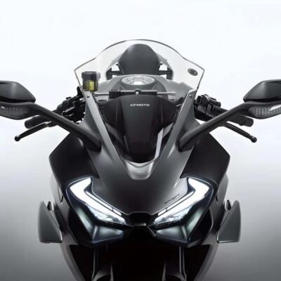 CFMoto 500SR saņem Ride-by-Wire un elektronisko sajūgu
